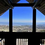 Mountain فيلة